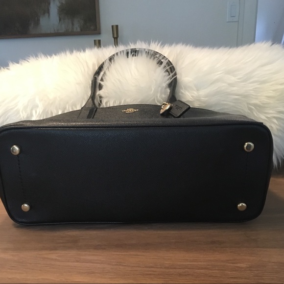 New w/tags Coach Carryall Tote Black - Picture 4 of 8